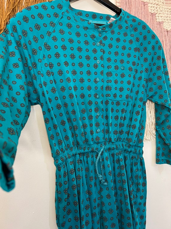Petite EXPRESS Turquoise w Medallion Print Casual… - image 1