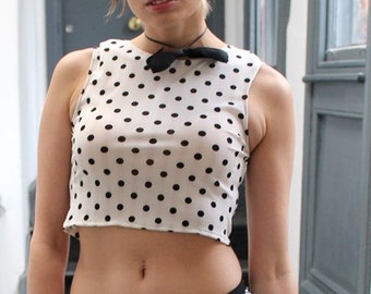 Hecho a mano polka dot festival sin mangas Boho crop top