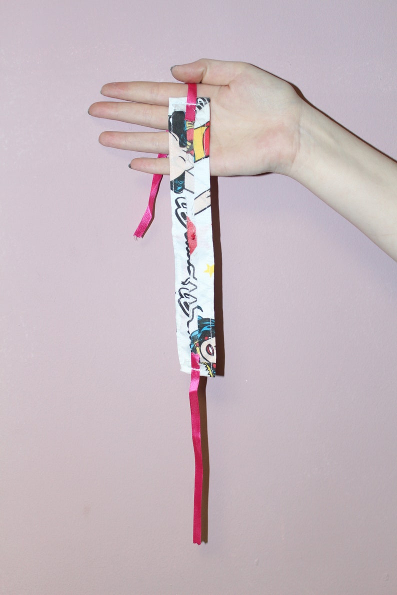 Pretty Disturbia WonderWoman Button Detail Ribbon Fasteing Choker