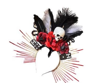Serre-tête floral fait main avec tête de mort et pointes