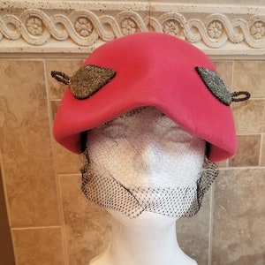 Vintage Movie Modes pink hat