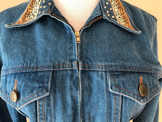 vintage 80’s/90’s ANIMAL PRINT COLLAR jean jacket… - image 6