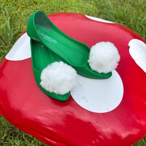 Tinker Bell shoes / Tinkerbell shoes / Periwinkle shoes / Tinkerbell Pom pom shoe clips / Tinker Bell puff balls