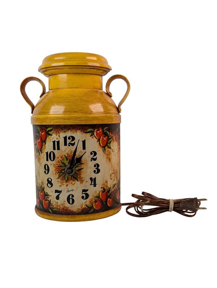 Vintage Spartus Electric Clock Milk Can Shape Harvest Gold 10