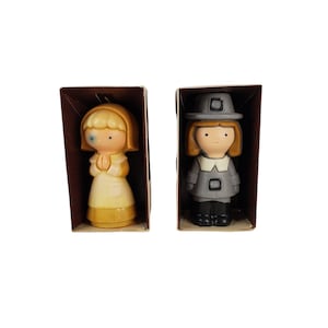 Thanksgiving Pilgrim Holiday Candles Man and Woman 5 1/2&quot; Tall Vintage c1990s