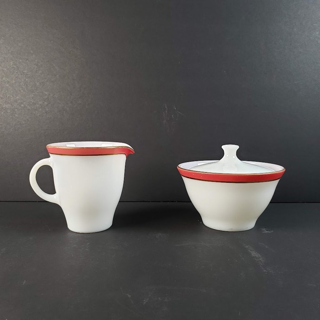 Vintage Pyrex Sugar Bowl With Lid and Creamer Flamingo Pink Coral Milk