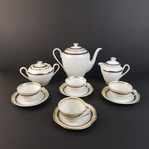 Walbrzych Porcelain Tea Set Made in Poland Teapot Sugar Creamer Cup Saucer 14 Piece