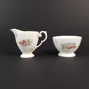 Vintage Staffordshire Sugar and Creamer Bone China Rose Flower hecho en Inglaterra