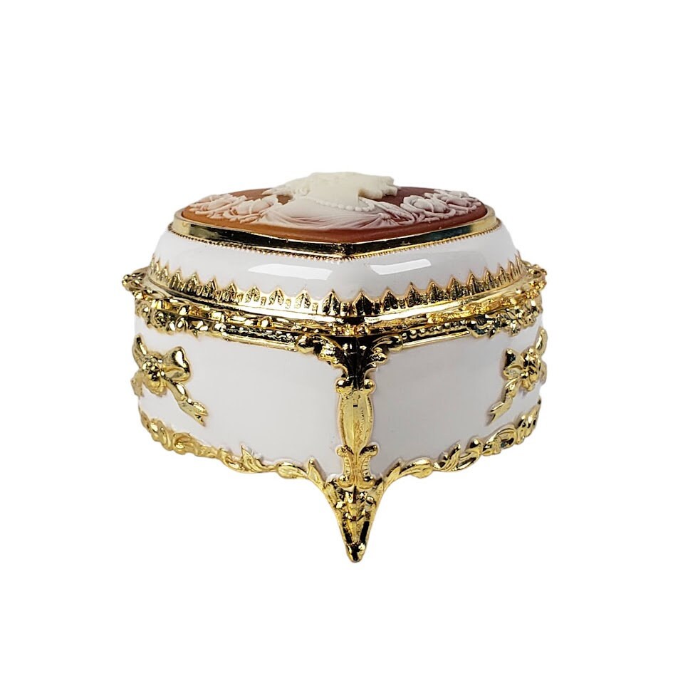 Amazon.com: February Mountain Mother of Pearl Music Box for