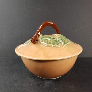 Vintage Belmar of California USA Pottery Covered Dish Peach Color Twig on Leaves Handle Mid Century Modern MCM