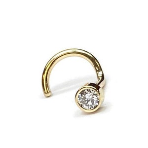 14 karat on sale gold nose stud