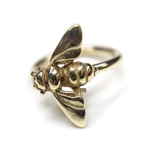 Aro nasal de abeja de oro de 14 quilates ~ Aro de abeja de miel de oro amarillo macizo de 14 quilates ~ Pendiente de cartílago de hélice ~ Joyería corporal de insecto ~ Hipoalergénico