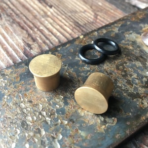 14K Capped Gold Plugs ~ Satin Finish ~ Lightweight Hollow ~ Solid 14 Karat Yellow Gold Tunnels ~ Gauged Earrings ~ Tube Earrings