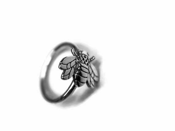 14k Yellow Gold Bee Hoop Nose or Cartilage Ring 14k Yellow Gold Bee Hoop Nose or Cartilage Ring