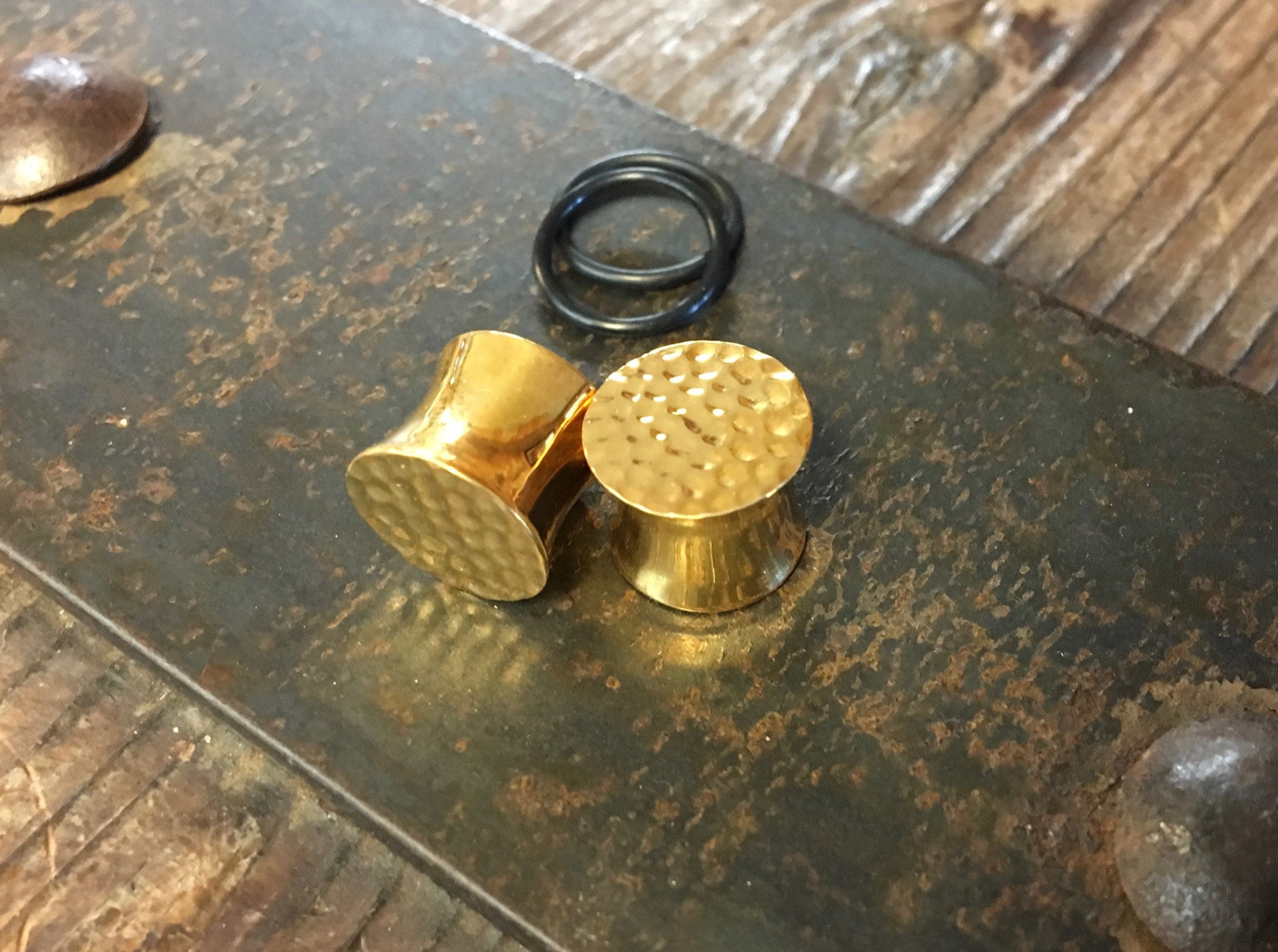 Textured Capped Gold Plugs ~ Hammer Lightweight Hollow ~ Yellow Gold…