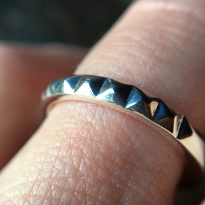 Studded Pyramid Stacking Ring ~ Pointy Stacker Ring ~ Sterling Silver Spiky Ring ~ Dog Collar Rivets Punk Stackable Band