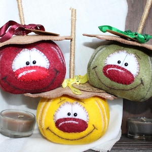 Caramel Apple Plush Set Primitive Fall Decor Halloween Shelf Sitters Rustic Handmade Felt Apples Autumn Harvest Display