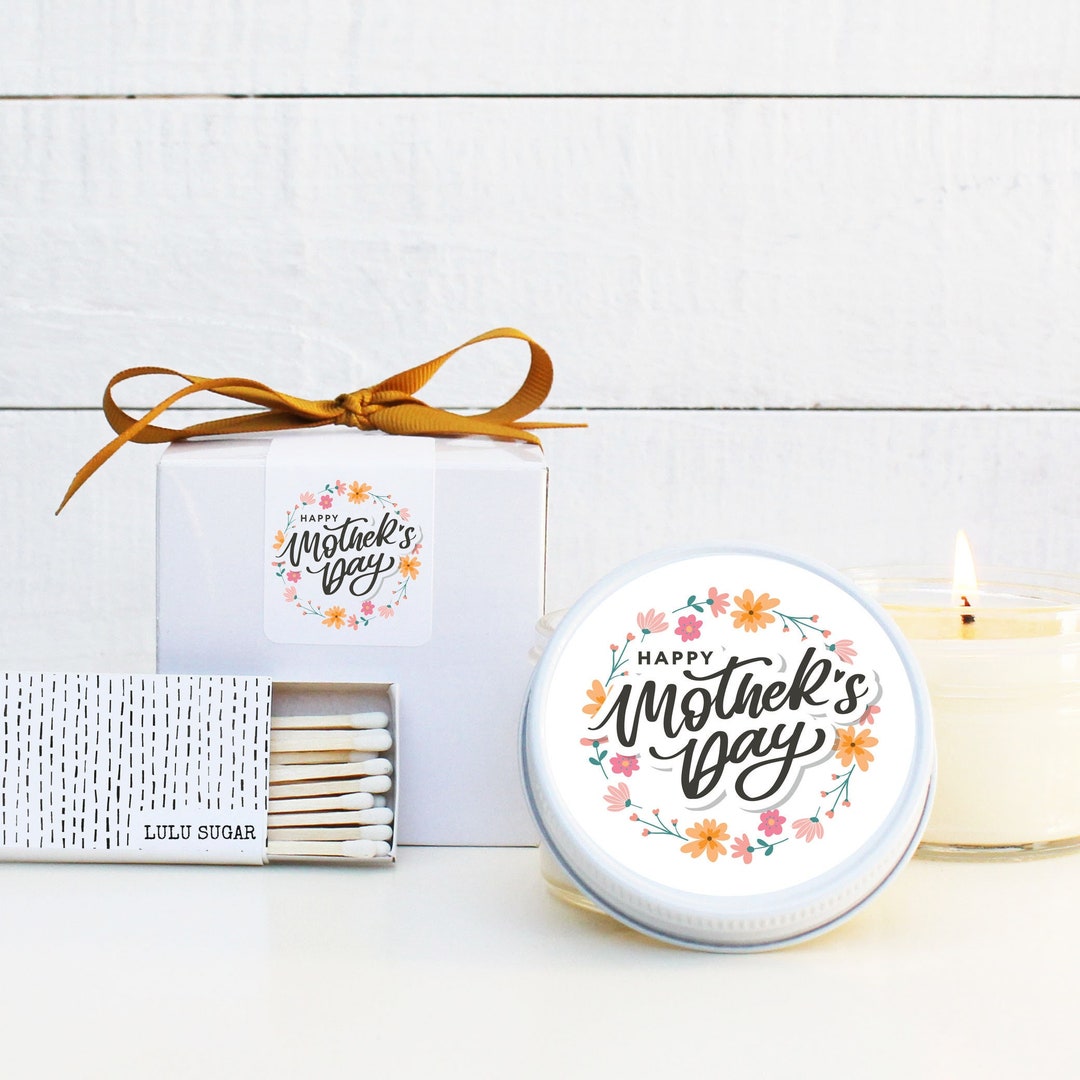 Mother's Day Soy Candle Gift Set: Personalized Party Favors