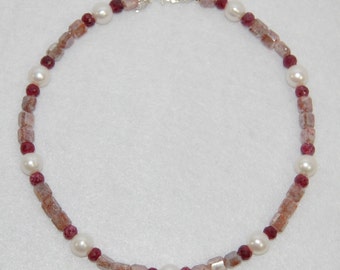 Red and White Geometric Necklace