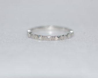 Chris Correia Fine Jewelry Platinum Skinny 'Sugarloaf' Band Ring