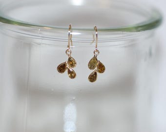 Fancy Color Diamonds Freeform Three Pear Drop Hanging 18K Yellow Gold Earrings