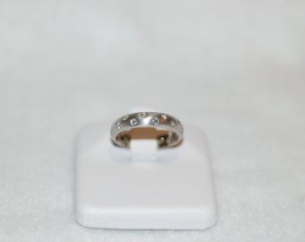 Etoile Diamond Platinum Band