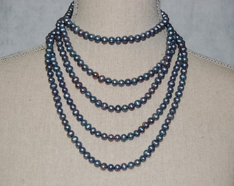 Never ending Peacock Pearl Necklace