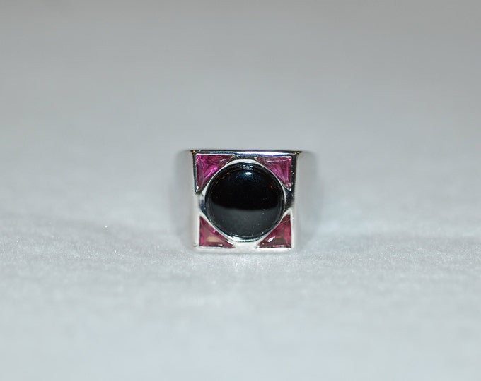 Featured listing image: Tourmaline and Onyx Signet Ring