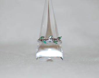 Five Stone Emerald Vine Sterling Silver Band Ring