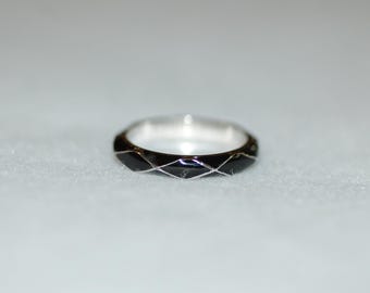 Hidalgo Black Enamel Harlequin 18K White Gold Band Ring