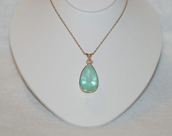 WOW! Emarald and Diamond Teardrop Necklace