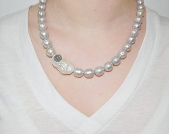 Diamond Eyes Baroque Pearl Necklace