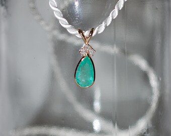 Emerald and Diamond Teardrop Gold Pendant