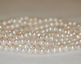 【just LoveR.】Sienna Pearl Necklace V pick] Sienna Pearl Necklace | Kgifts.shop
