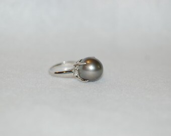 Tahitian Pearl and Diamond Baguette Platinum Ring