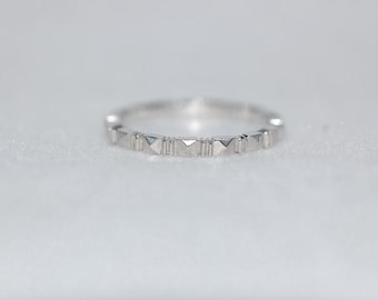 Chris Correia Fine Jewelry Platinum Skinny 'Sugarloaf' Band Ring