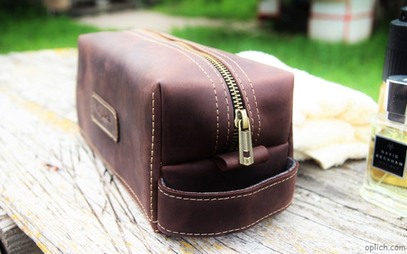 Travel Bag for Him / Leather men's toiletry bag/Dark Brown Waxed Leather Kit /Groomsman Gift /Gift for Him/ Made in USA/Free Personalization