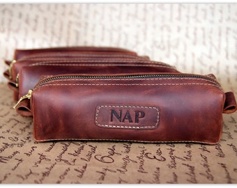 Leather men's toiletry bag / Personalized gift / Leather dopp Kit / Groomsman Gift  / Gift fot Him/ FREE Personalization