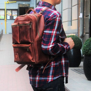 Mochila de piel encerada / Mochila para portátil COGNAC para hombre / Mochila de piel marrón para hombre y mujer / Mochila de piel / Personalización gratuita imagen 2