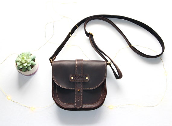 cognac saddle bag crossbody