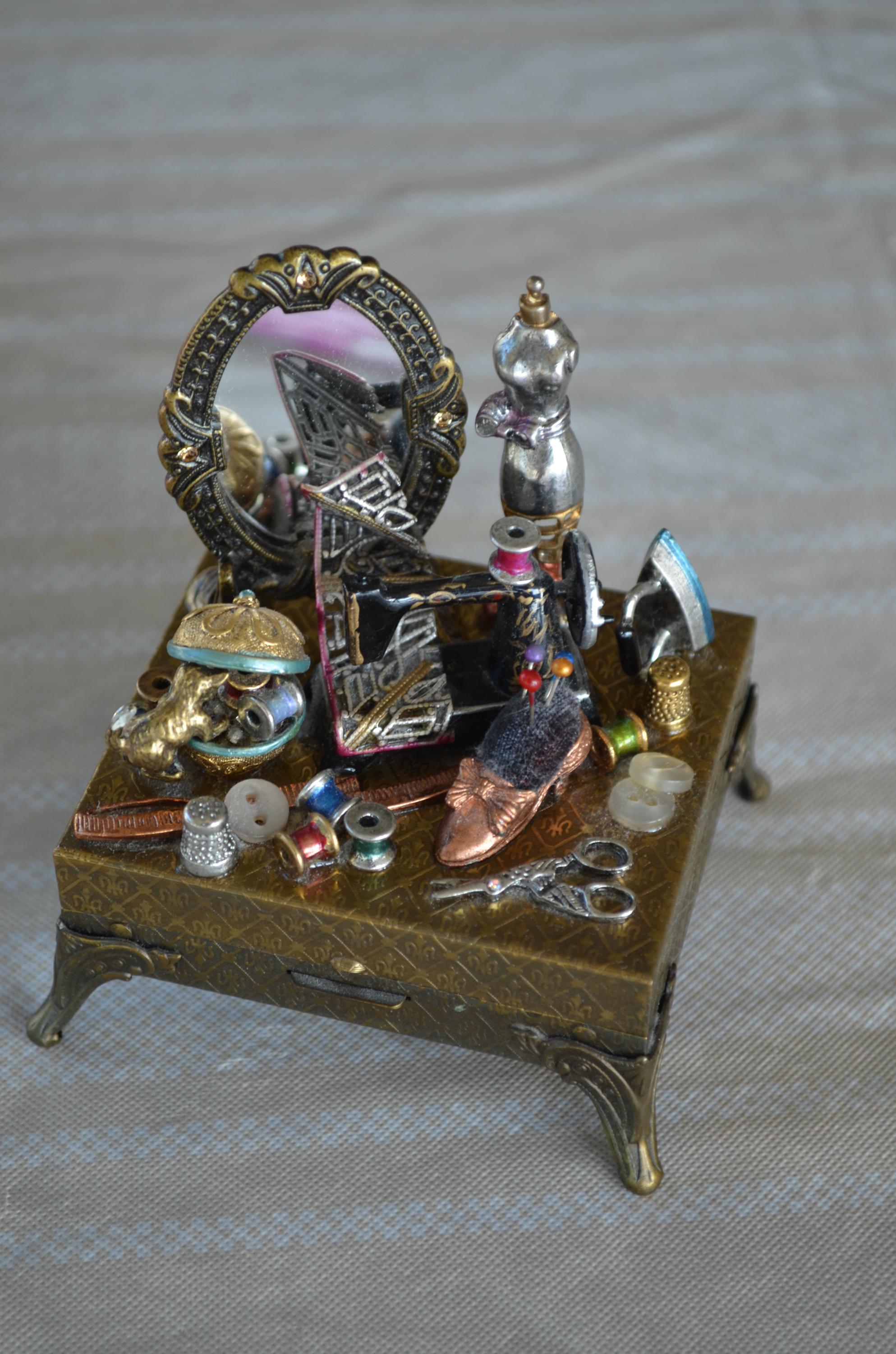 Vintage Kitten Sewing Box - Etsy