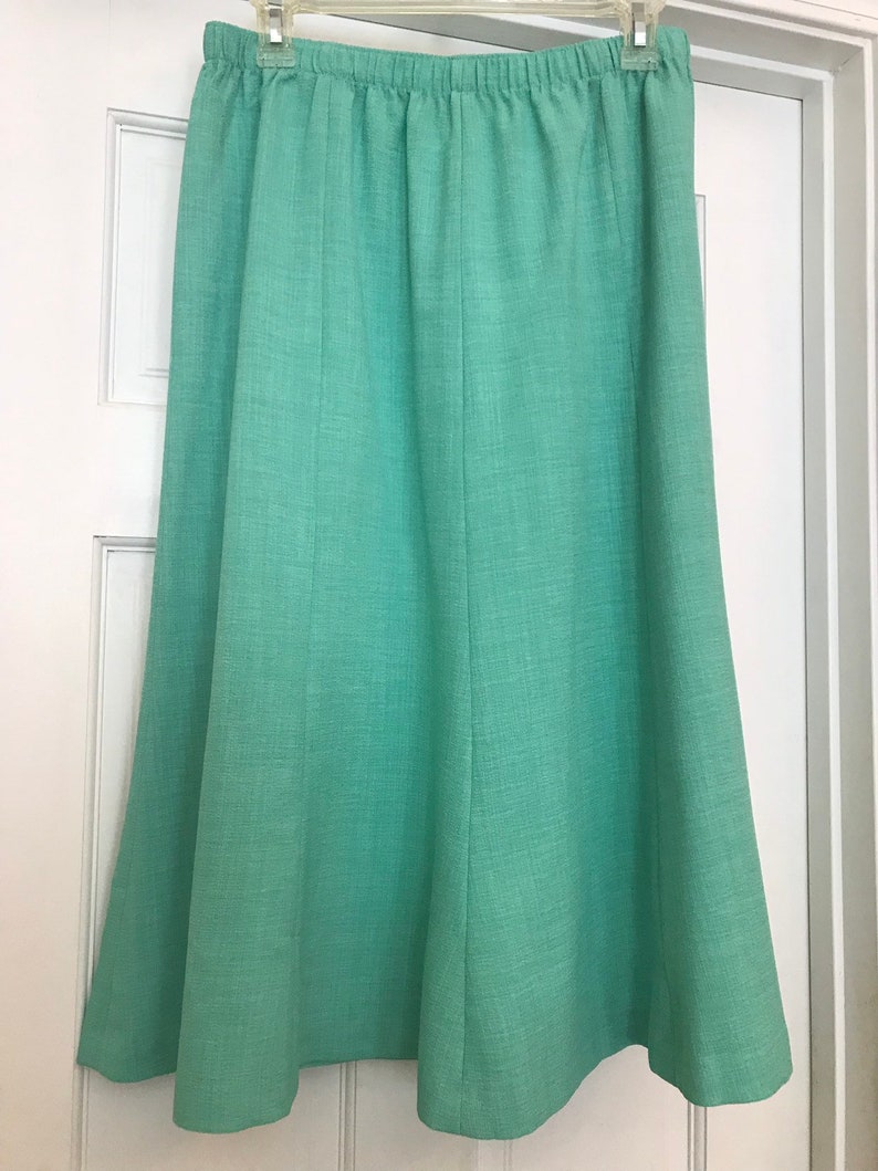 1980/'s Inspired A~line pastel green Nikki Skirt~ size 14~Made in Vietnam Travel Clothes No iron