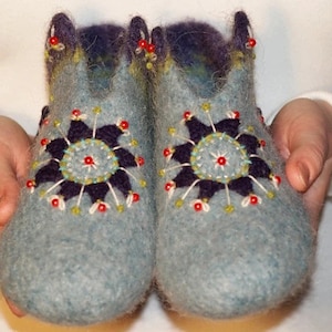 Knitting pattern - felt slippers - women&#39;s house shoes - felted boots - felted shoes moccasins pattern - comfy - bulky chunky pattern
