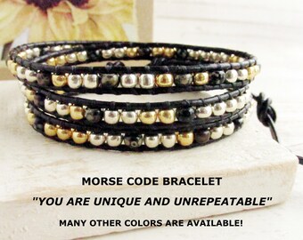 Pulsera de cuero negro con código Morse, "Eres única e irrepetible", pulsera de metal mixto plata y oro para mujer