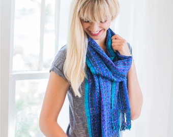 Wikkelsjaal voor dames in turkooisblauw, handgeweven, luxueus, zacht en knuffelbaar,