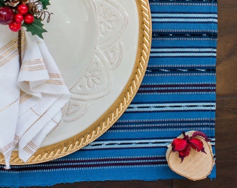 Placemats, set 2, fairtrade, handgeweven, Maya Ikat, blauwe, zwart-witte placemats