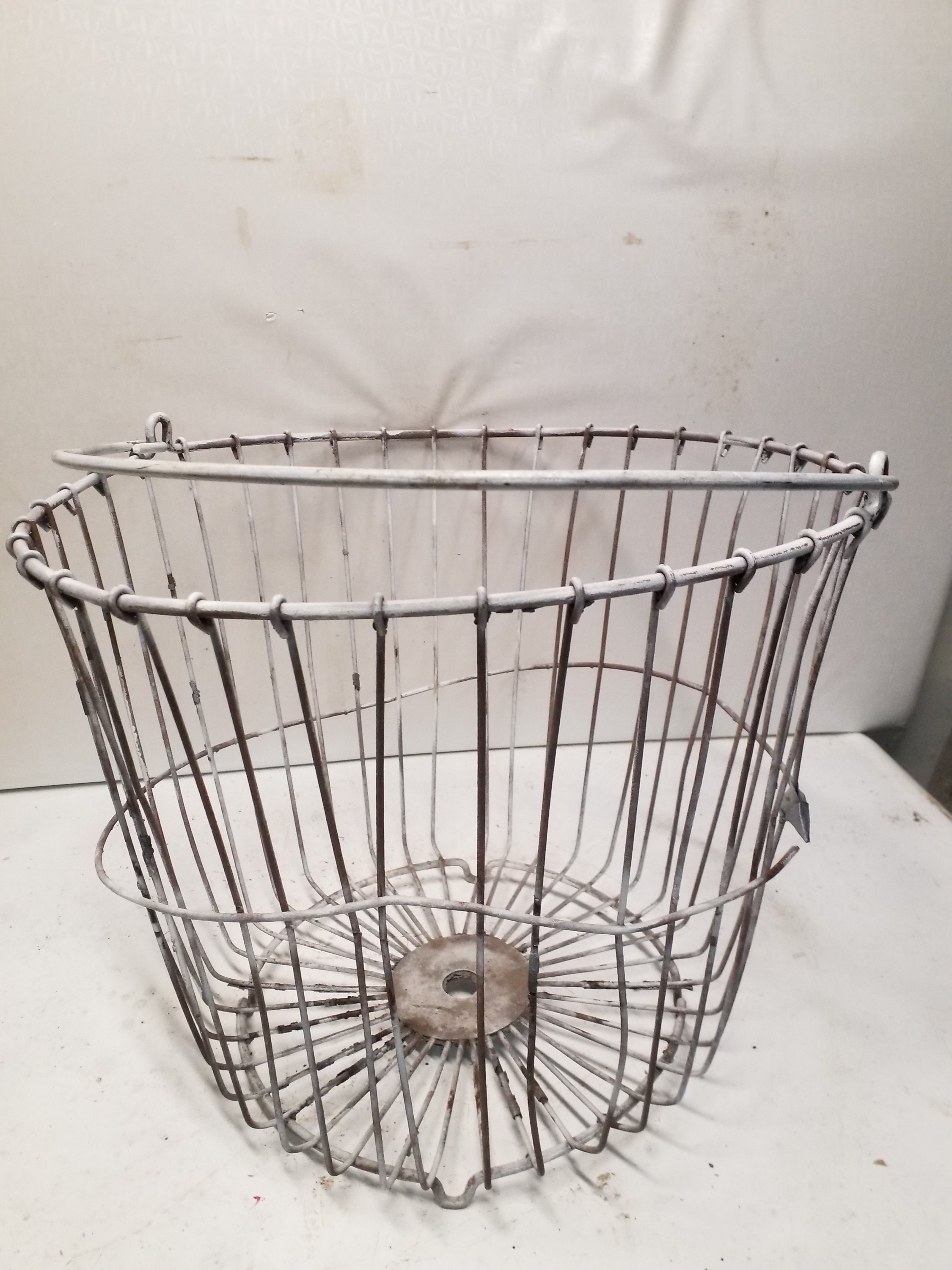 Red Chicken Egg Basket Wire with Folding Handles Vintage 11 x 6.5