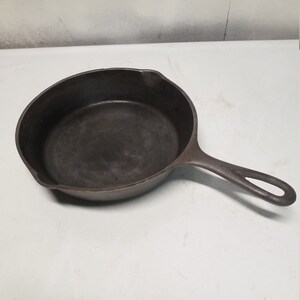 Cast iron #5 frying pan