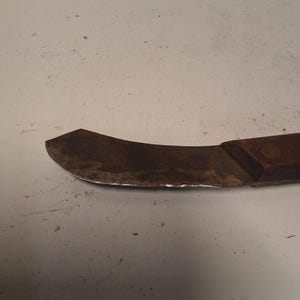 boning or skinning knife