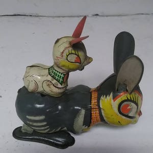 Tin wind up toy